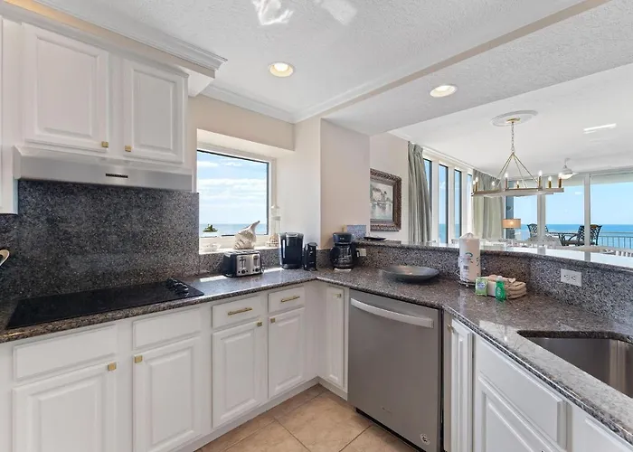 Holiday home Colonnades 1601